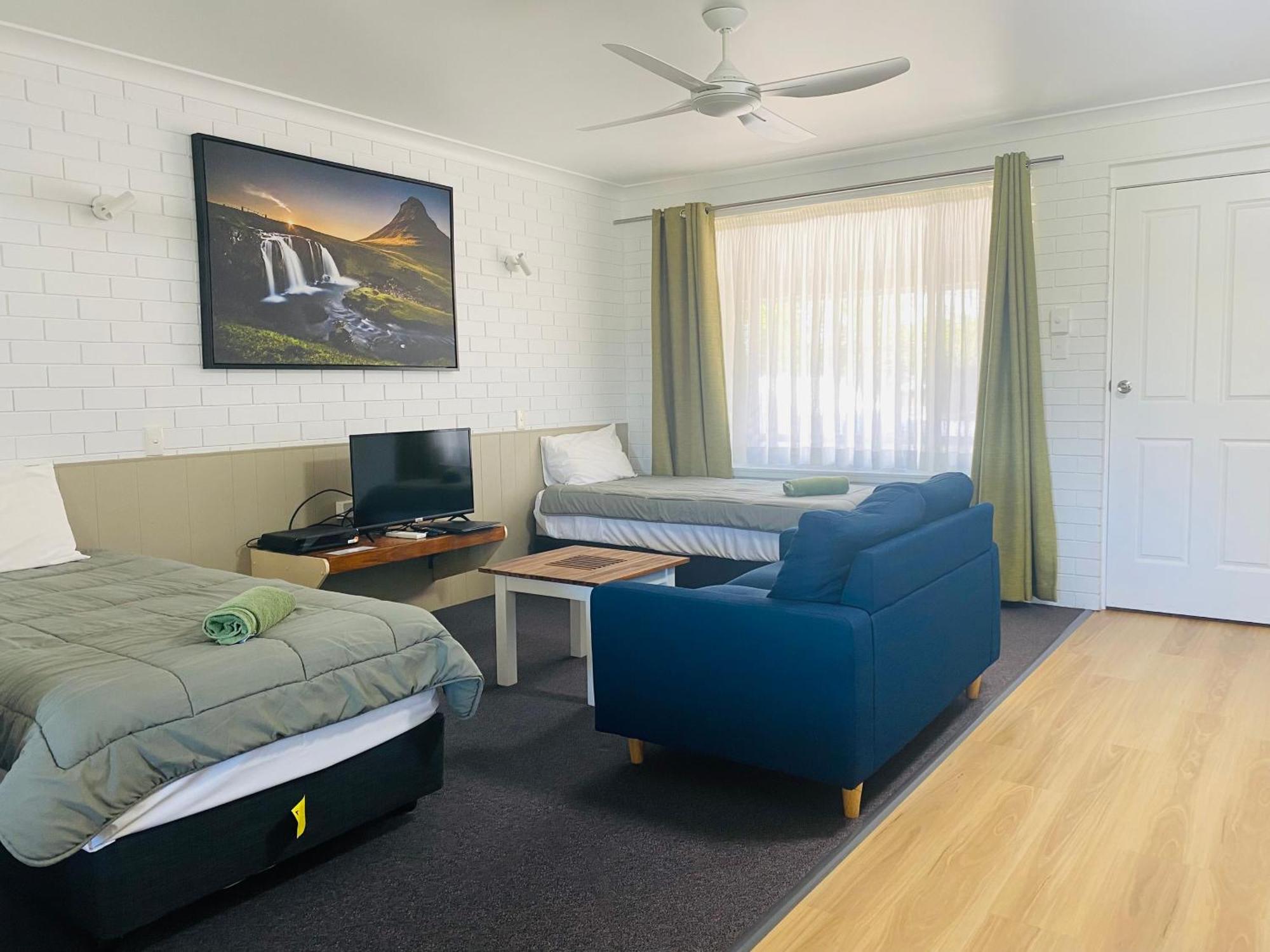 Iluka Motel Bagian luar foto
